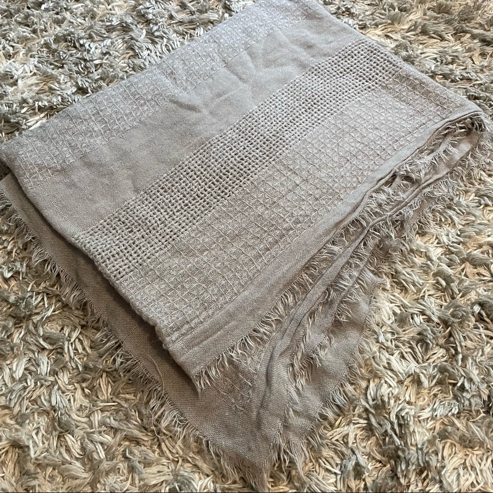 Gray blanket scarf